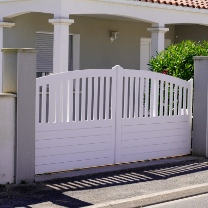 portail en pvc à Montluçon dans l'Allier 03